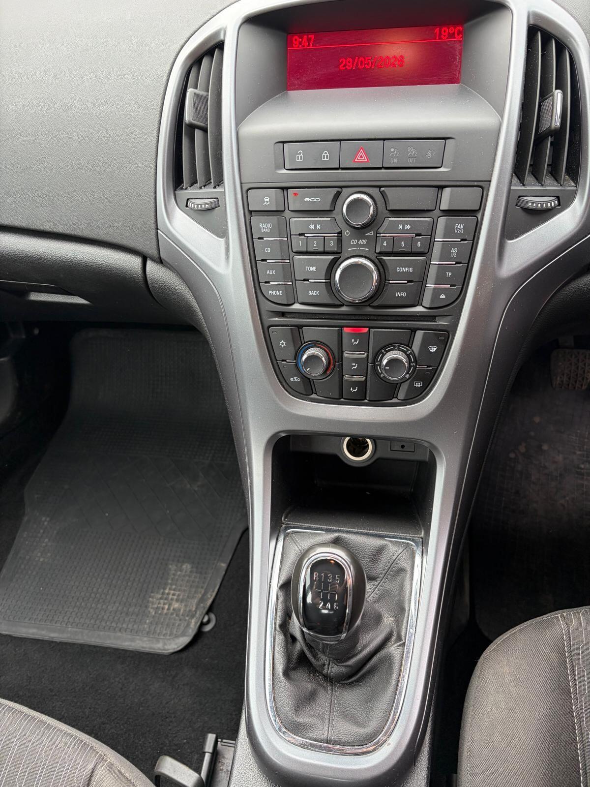 Vauxhall Astra - image 15